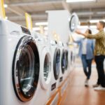 Quanta acqua consuma una lavatrice: come evitare gli sprechi