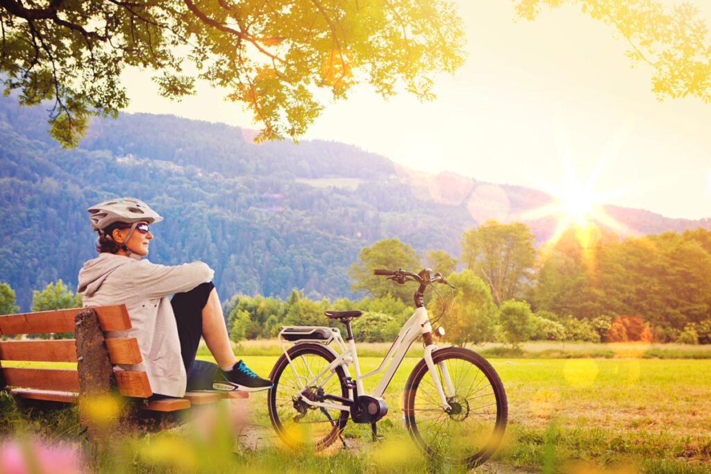 andare in bicicletta elettrica