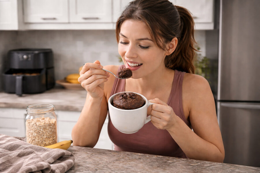 Colazioni fit e veloci in friggitrice ad aria: 5 idee proteiche pronte in pochi minuti